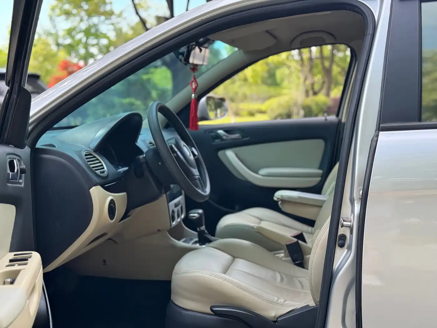 Volkswagen Lavida 2011 2011 1.6L Automatic Pinya Edition