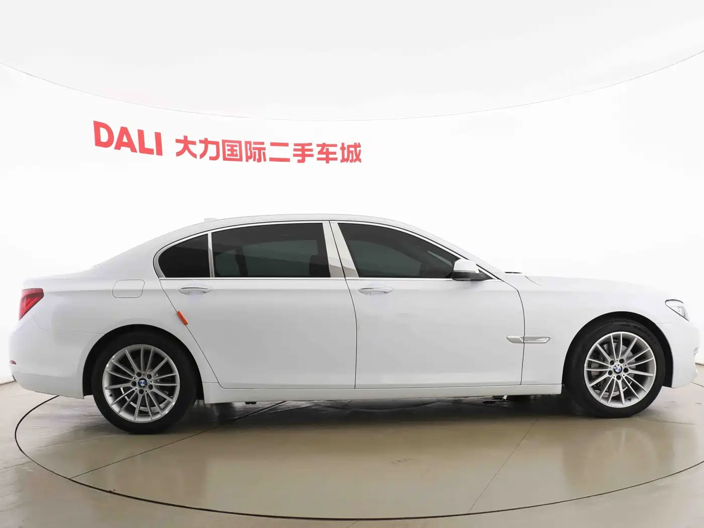 BMW 7 Series 2014 2013 Model 740Li Leading