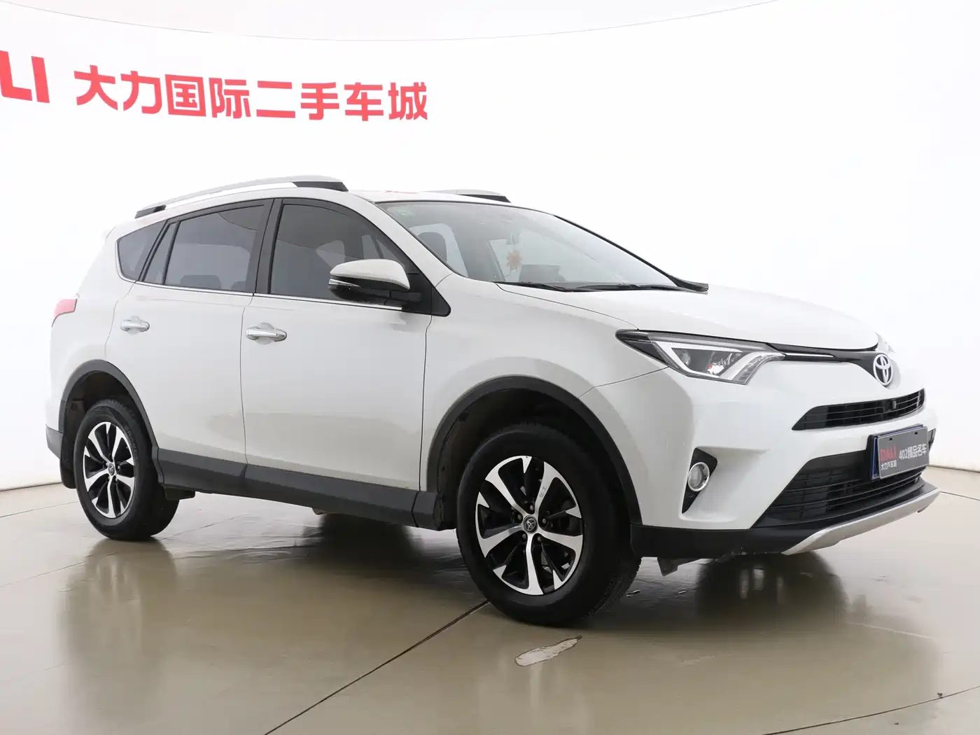 Toyota RAV4 Rongfang 2016 2.0L CVT 2WD Smart (China V) фото 3