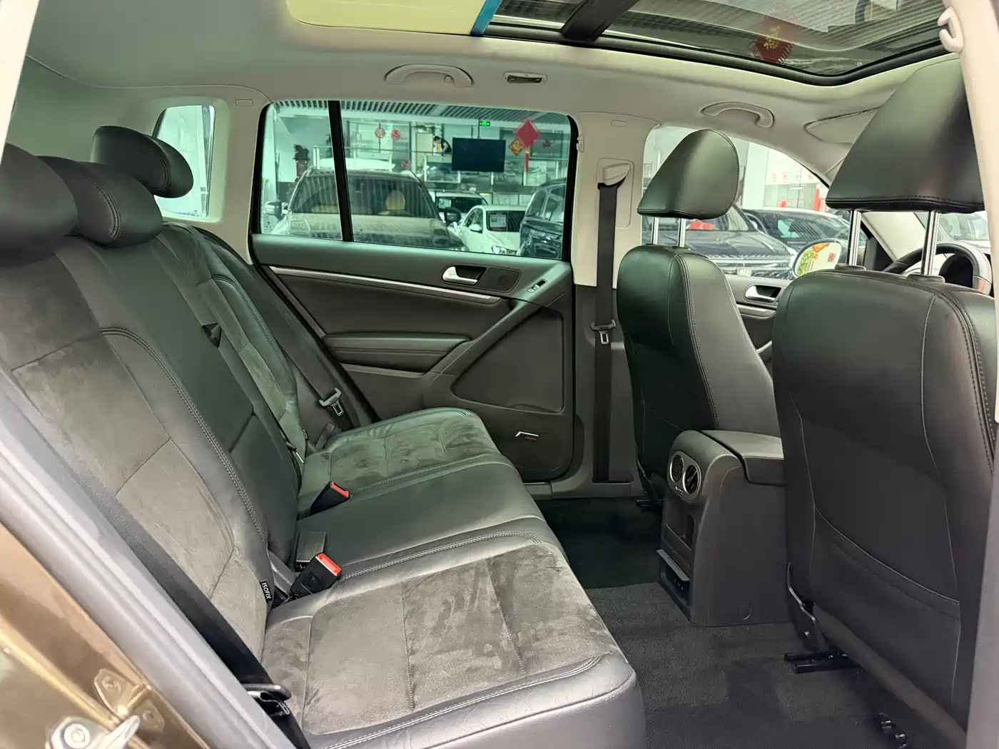 Volkswagen Tiguan 2015 2.0TSI Automatic 4WD Flagship фото 19