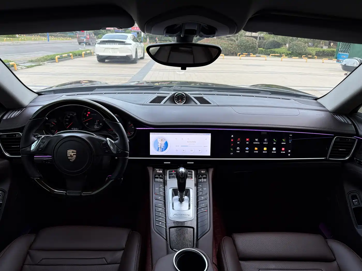 Porsche Panamera 2010 Panamera 4 3.6L фото 10