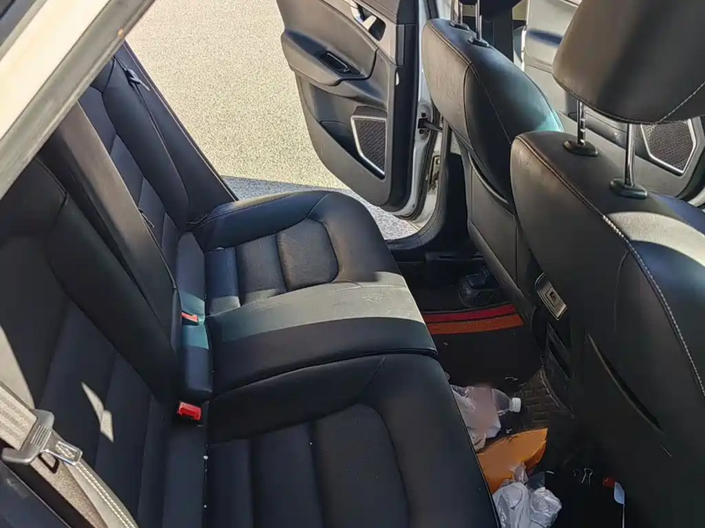 Geely Emgrand GS 2016 2016 Elegance Edition 1.8L Manual Premium