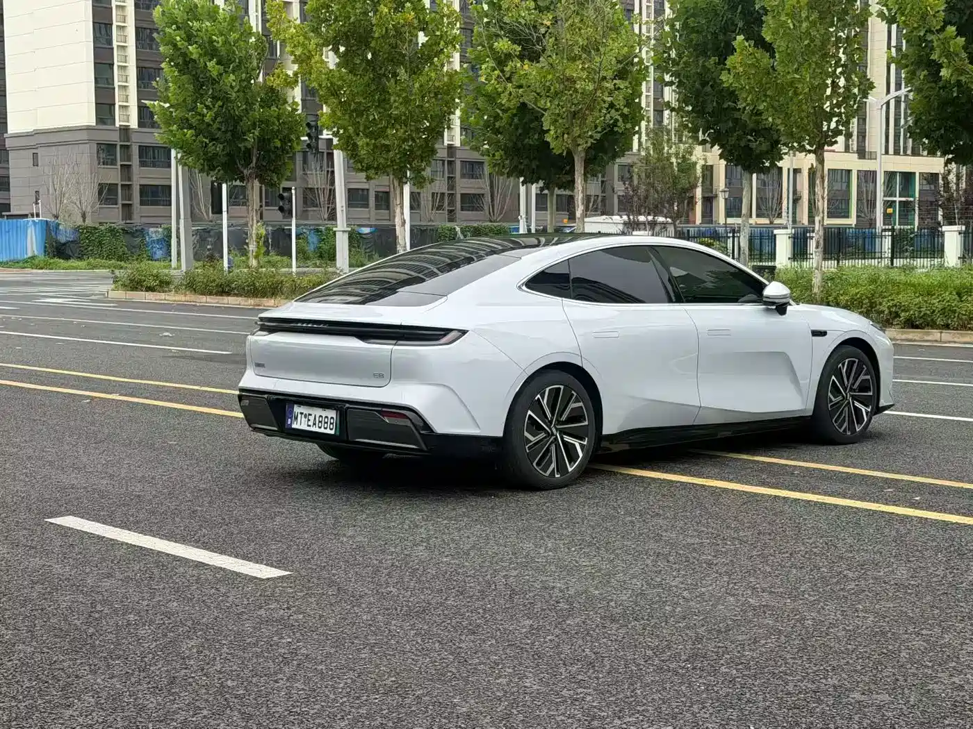 Geely Galaxy Galaxy E8 2024 2024 665km RWD Starship Voyager Edition