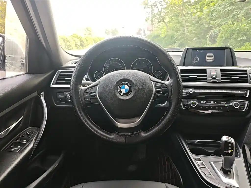 BMW 3 Series 2017 320Li Fashion фото 11