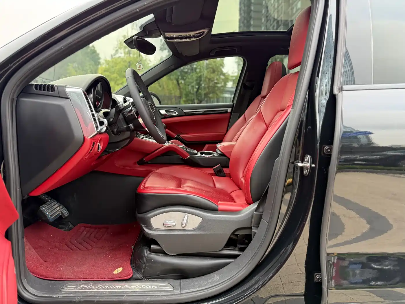 Porsche Cayenne 2014 Cayenne Platinum Edition 3.0T фото 6