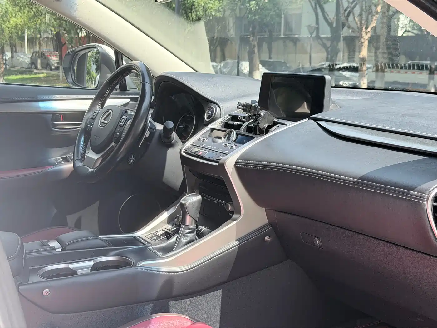 Photo 13 - Lexus NX