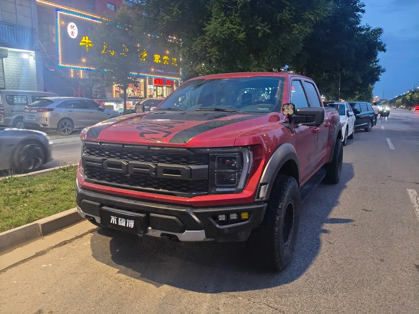 FORD F-150 RAPTOR