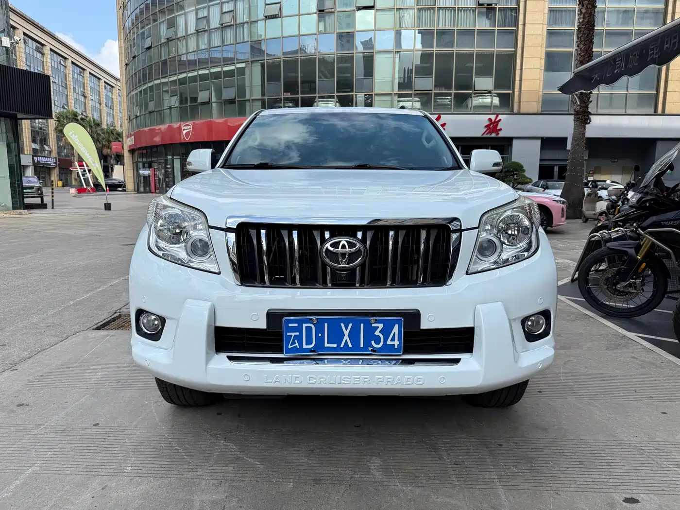 Toyota Prado 2010 4.0L Automatic TX фото 2