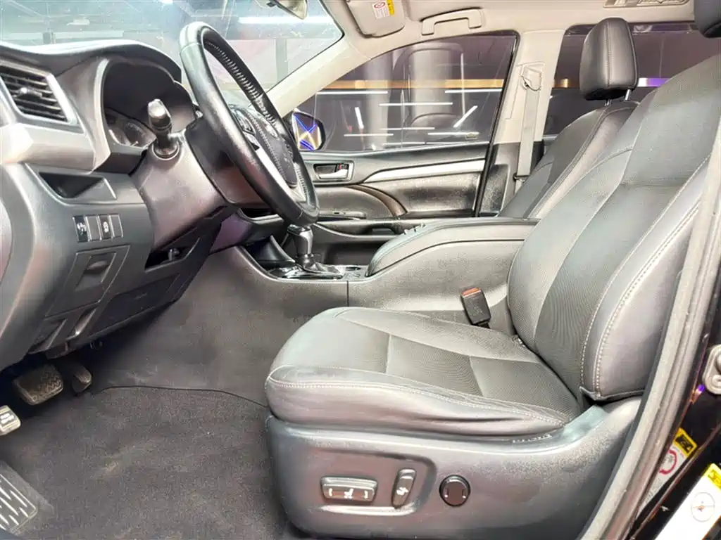Toyota Highlander 2015 2.0T AWD Luxury Edition 7-seater фото 23