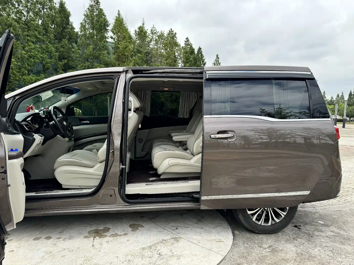 Фото 5 - Buick GL8