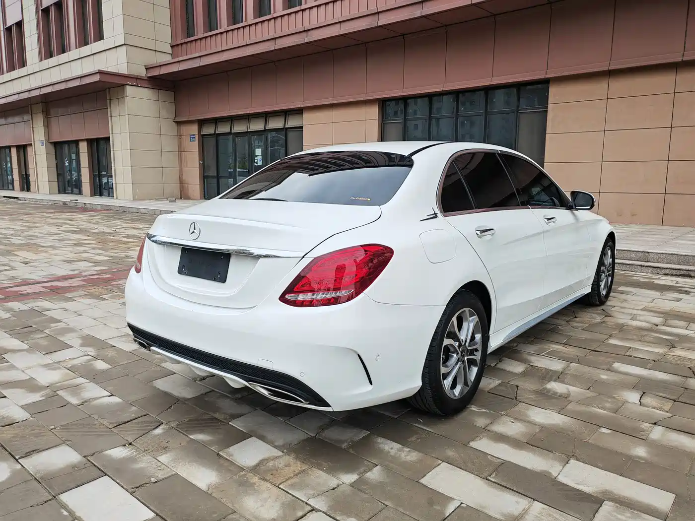 Mercedes-Benz C-Class 2017 Facelift C 180 L Fashion Sport Edition фото 4