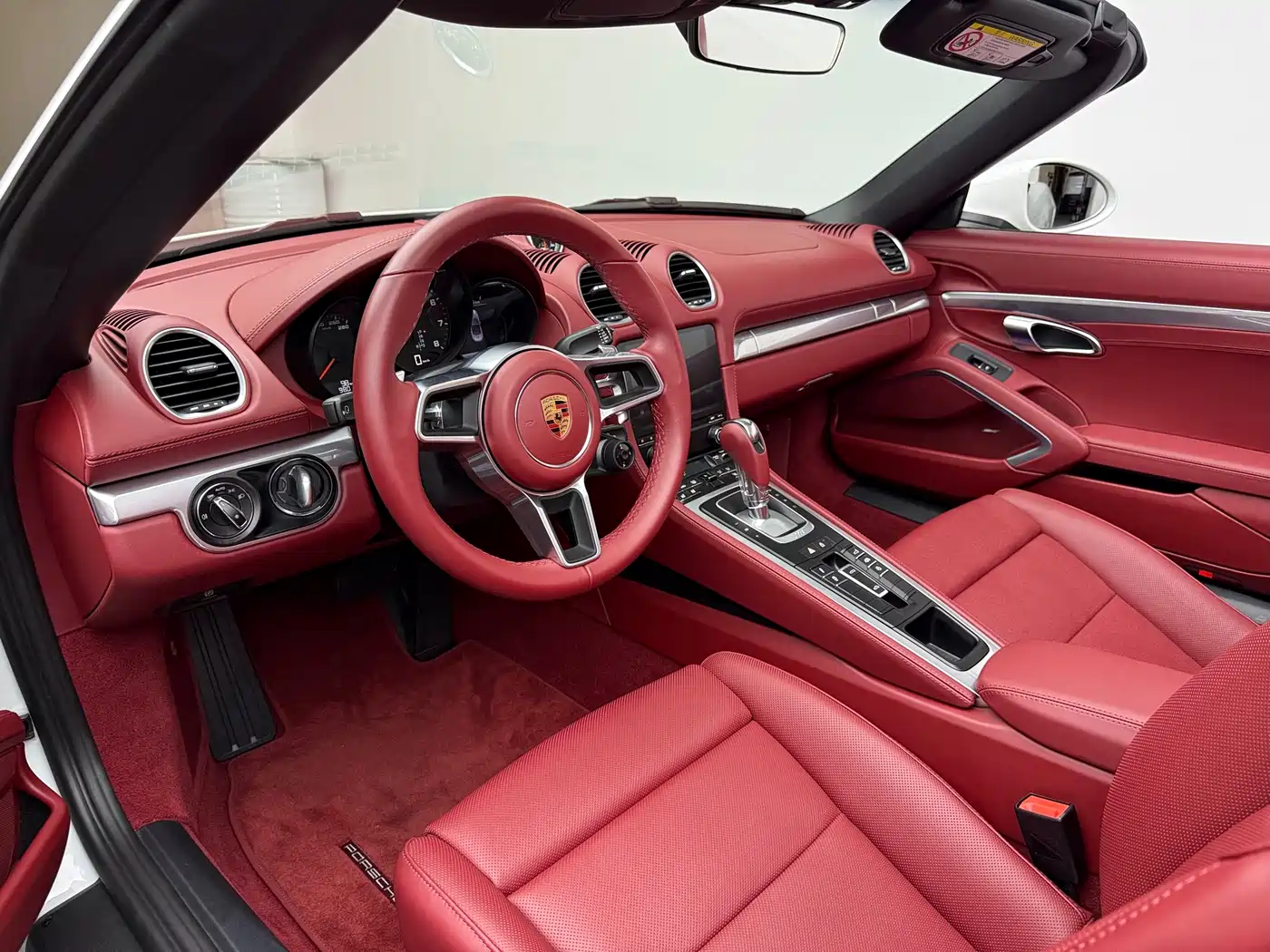 Porsche 718 2022 Boxster 2.0T фото 12