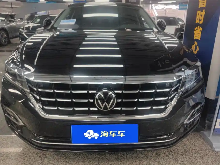 Volkswagen Passat 2020 Facelift 330TSI Luxury China VI фото 2