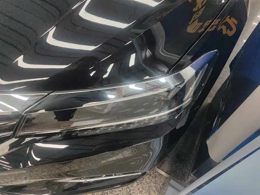 Volkswagen Passat 2020 Facelift 330TSI Luxury China VI фото 5