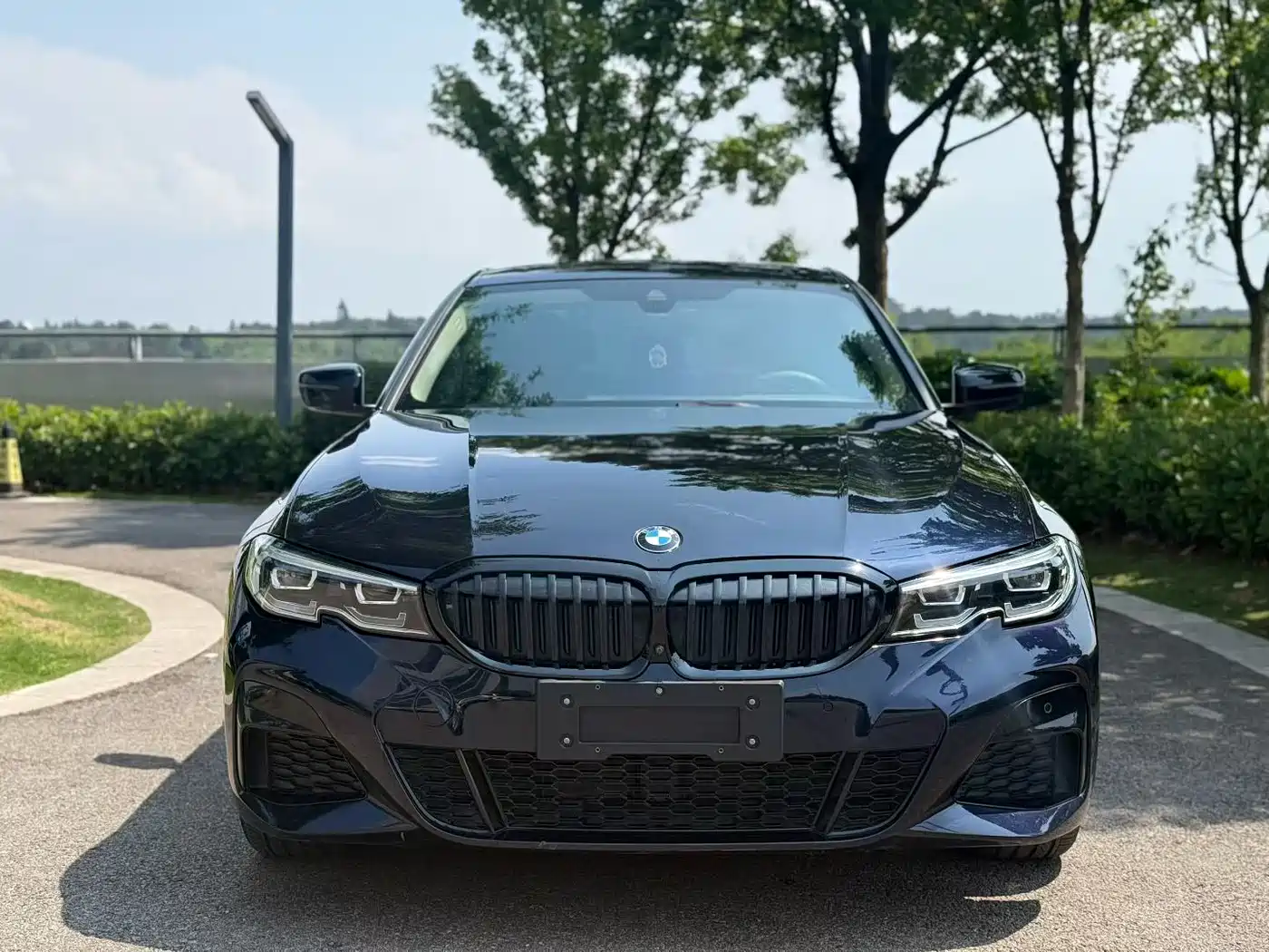 BMW 3 Series 2020 Facelift 325Li M Sport Night Edition фото 2