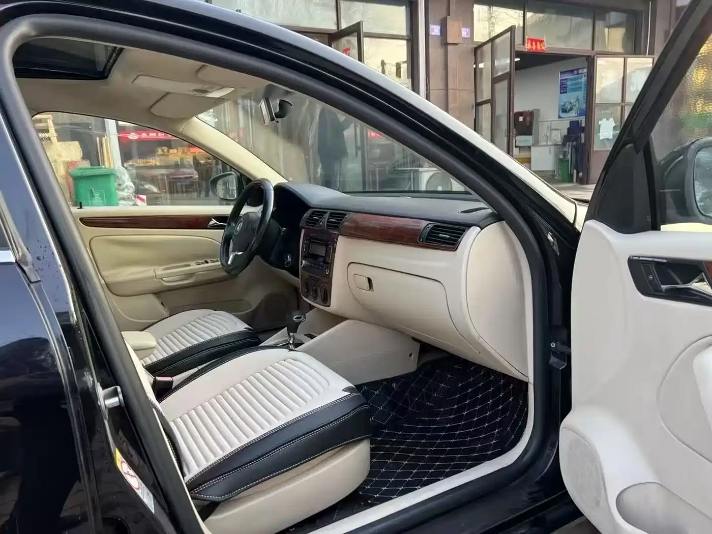 Volkswagen Bora 2008 Model 1.6L Automatic Luxury фото 8
