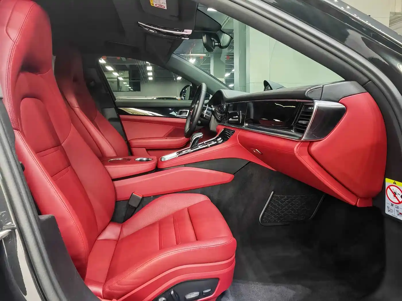 Porsche Panamera 2023 Panamera Executive Long Wheelbase 2.9T фото 14