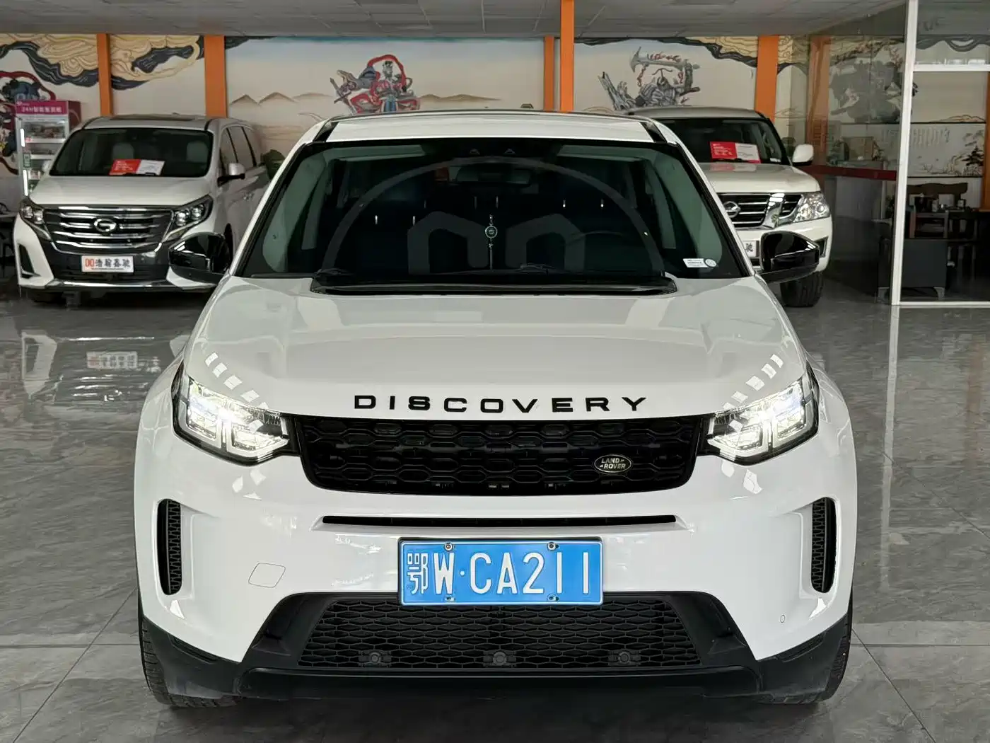 Land Rover Discovery Sport 2020 200PS Family Edition фото 2
