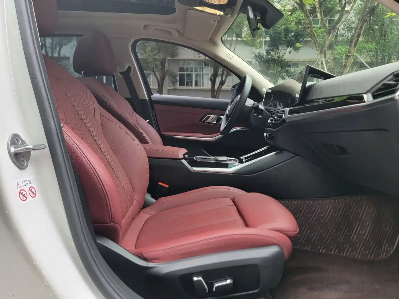 BMW i3 2024 eDrive 35 L фото 10