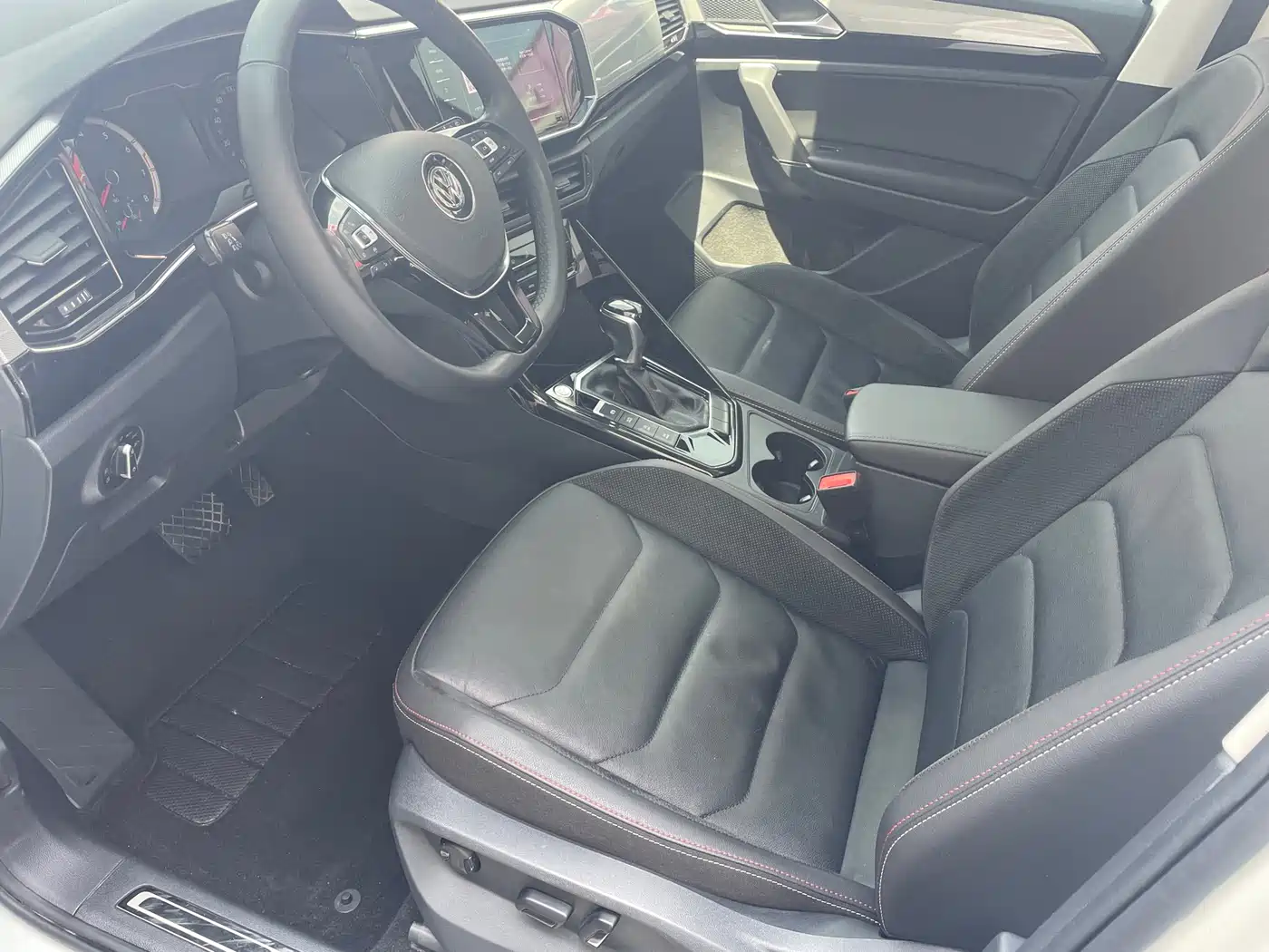 Volkswagen Tayron 2020 330TSI 2WD Luxury Smart Edition фото 4