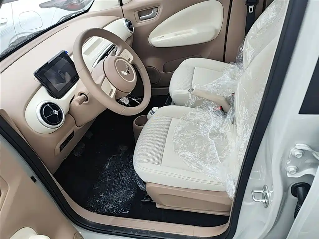 Wuling Motors Hongguang MINIEV 2026 2025 4-Door Advanced