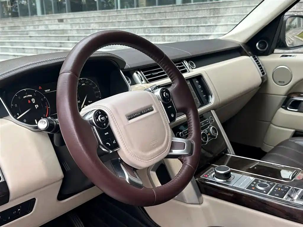 Land Rover Range Rover 2014 3.0 SC V6 Vogue фото 9
