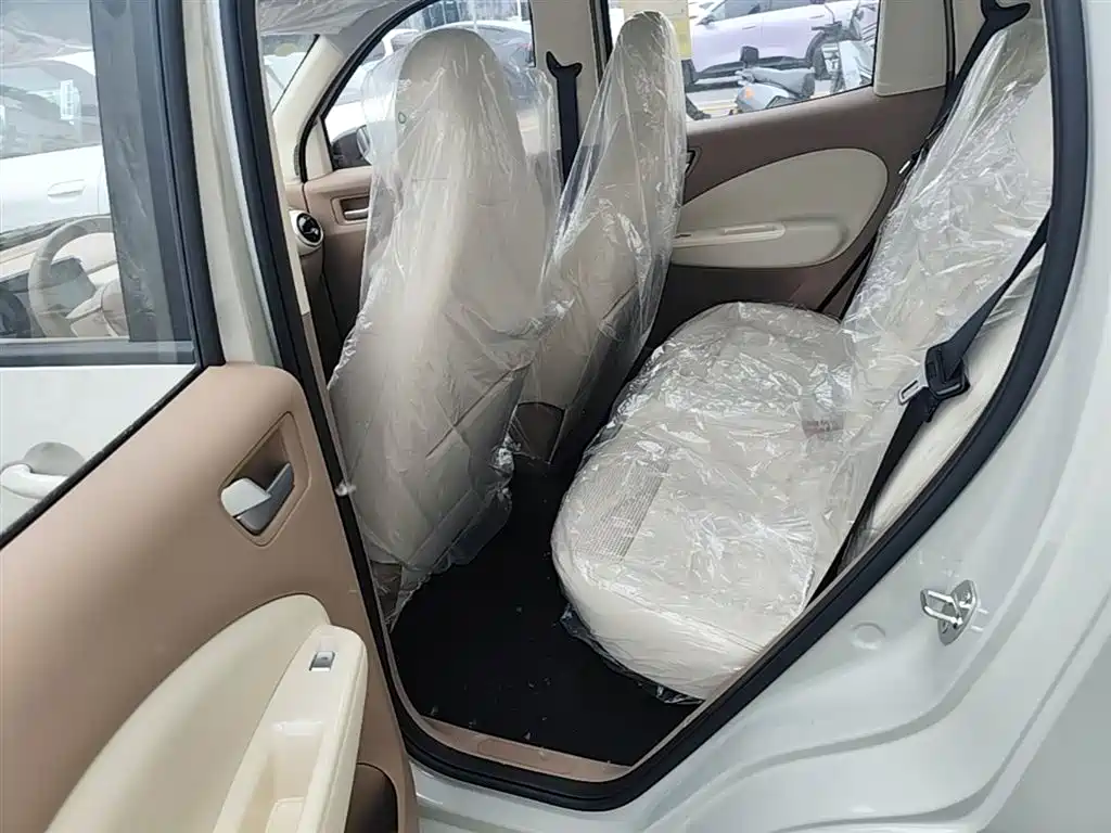 Wuling Motors Hongguang MINIEV 2026 2025 4-Door Advanced