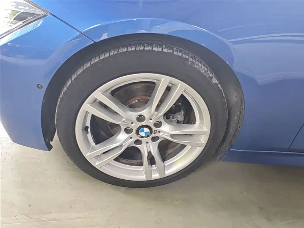 BMW 3 Series 2019 320i M Sport Package фото 25