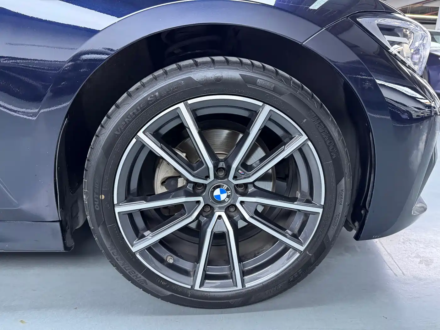 BMW 3 Series 2021 320Li M Sport Package фото 24