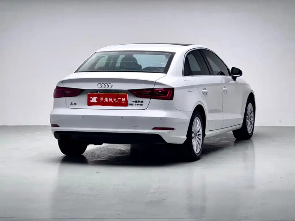 Фото 5 - Audi A3