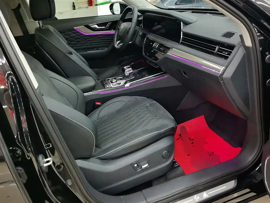 Hongqi HS5 2022 Facelift 2.0T Smart Flag Enjoyment Edition фото 8