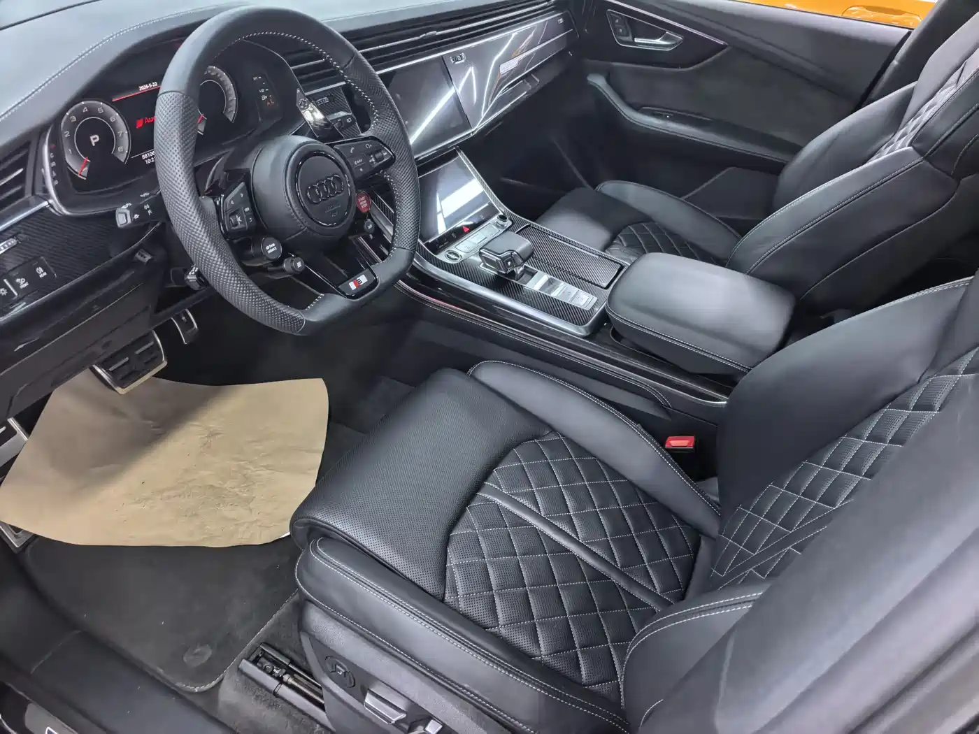 Audi Q8 2021 Model 55 TFSI Exclusive Dynamic фото 4
