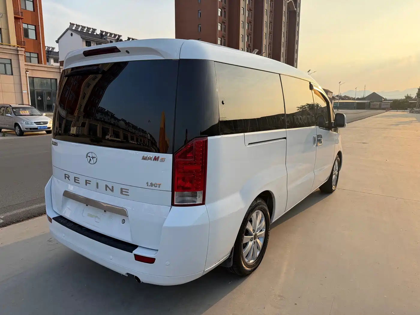 JAC Motors Refine M5 2015 2014 1.9T Diesel Manual Official Edition