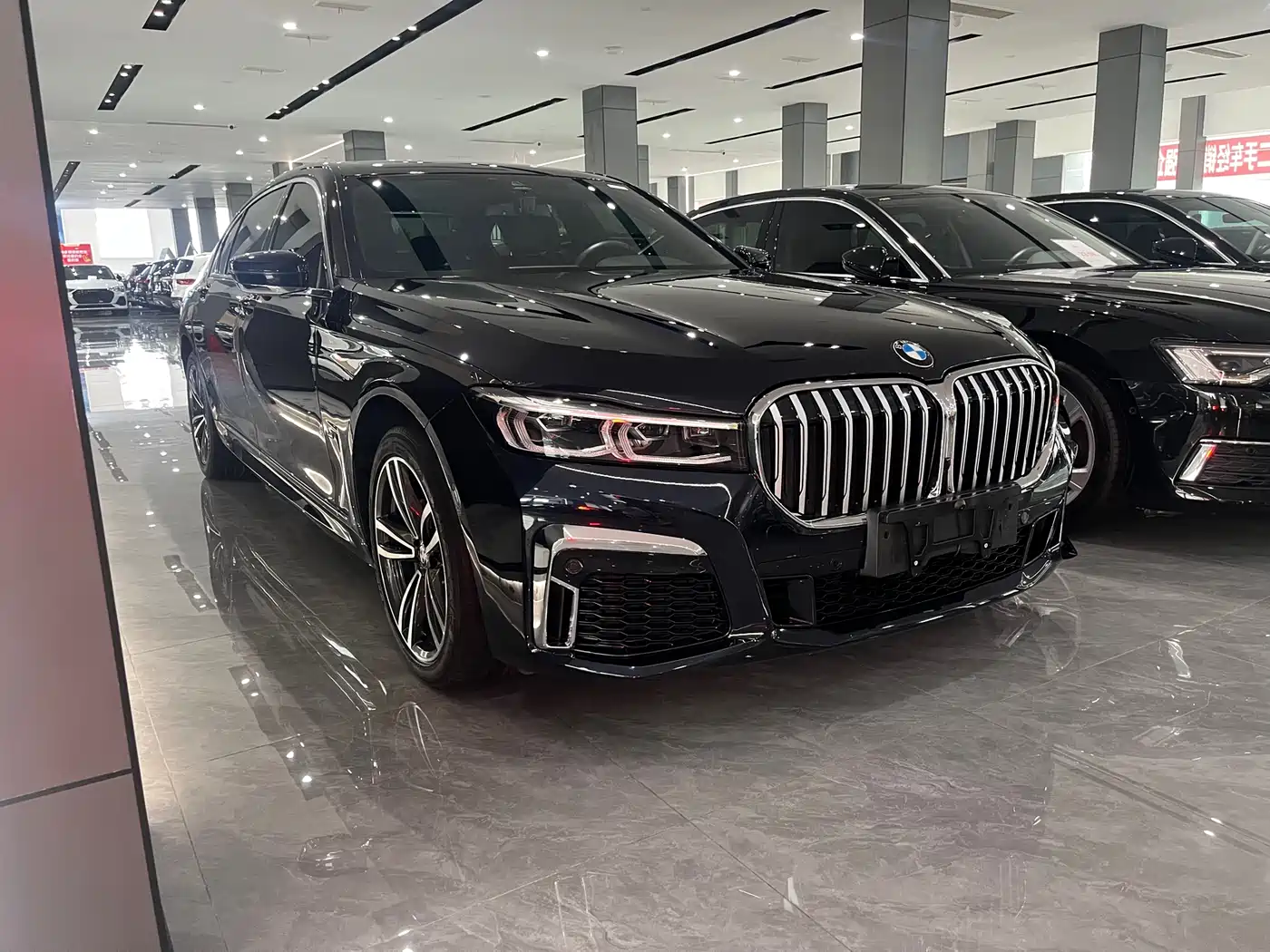 BMW 7 Series 2021 Model 730Li M Sport Package фото 3