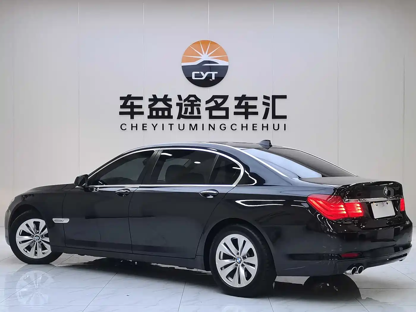 BMW 7 Series 2011 730Li Elegance фото 4