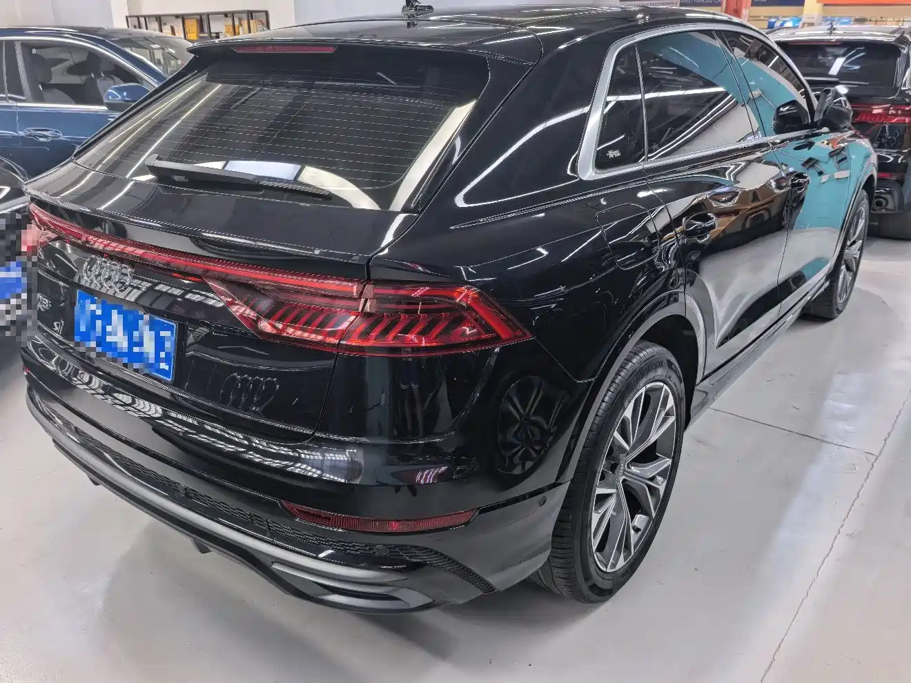 Audi Q8 2019 55 TFSI Luxury Dynamic фото 13