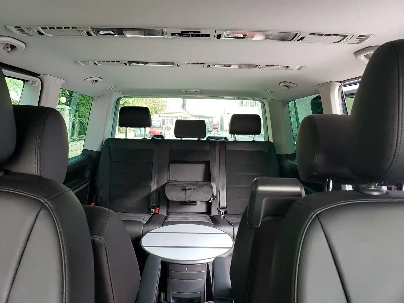 Volkswagen Multivan 2016 2.0TSI 2WD Luxury 7-Seater фото 15