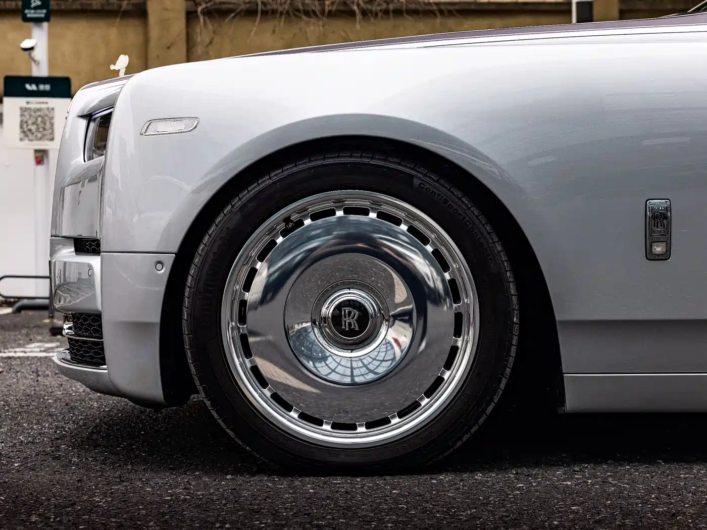 Rolls-Royce Phantom 2018 6.7T Long Wheelbase Version фото 6