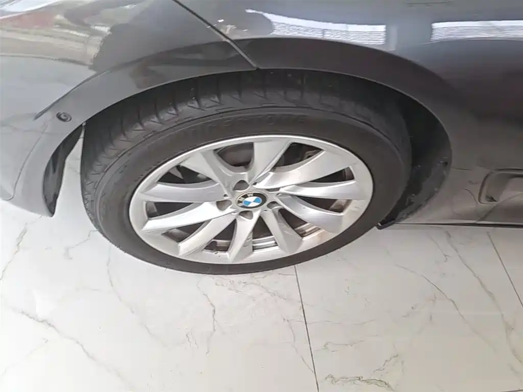BMW 3 Series GT 2019 320i Fashion Model фото 23