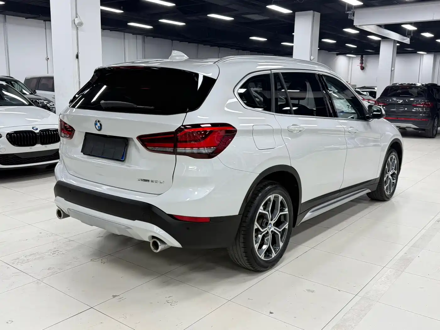 BMW X1 2022 sDrive20Li Premium фото 5