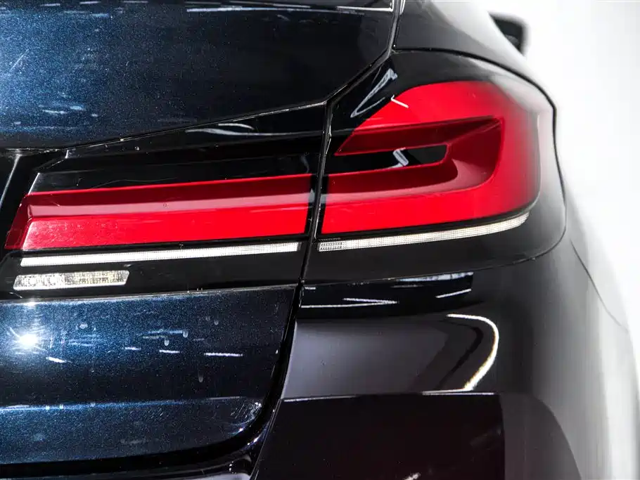 BMW 5 Series 2021 530Li Leading M Sport Package фото 11