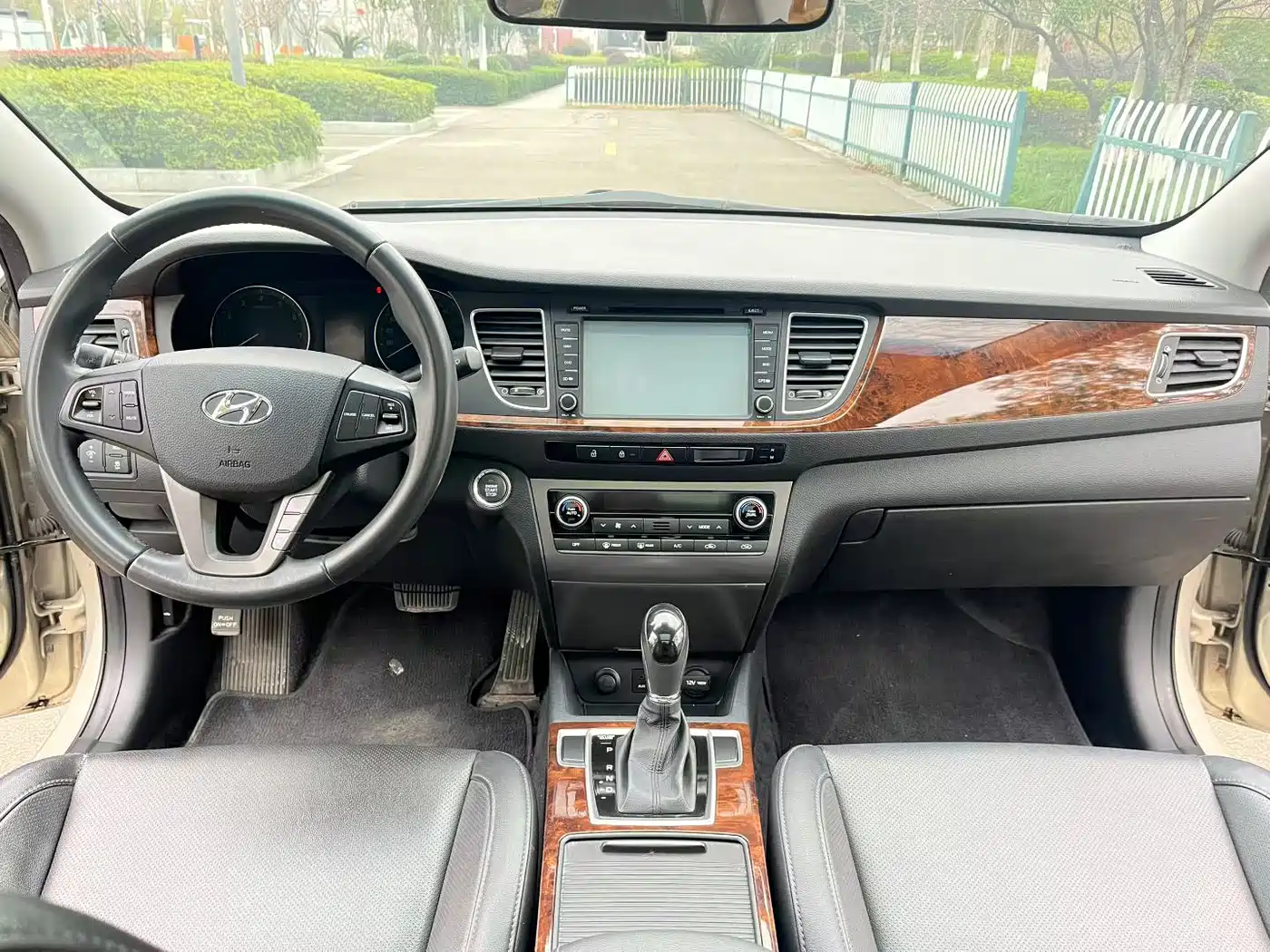 Hyundai Mistra 2014 1.8L Auto Premium DLX фото 4