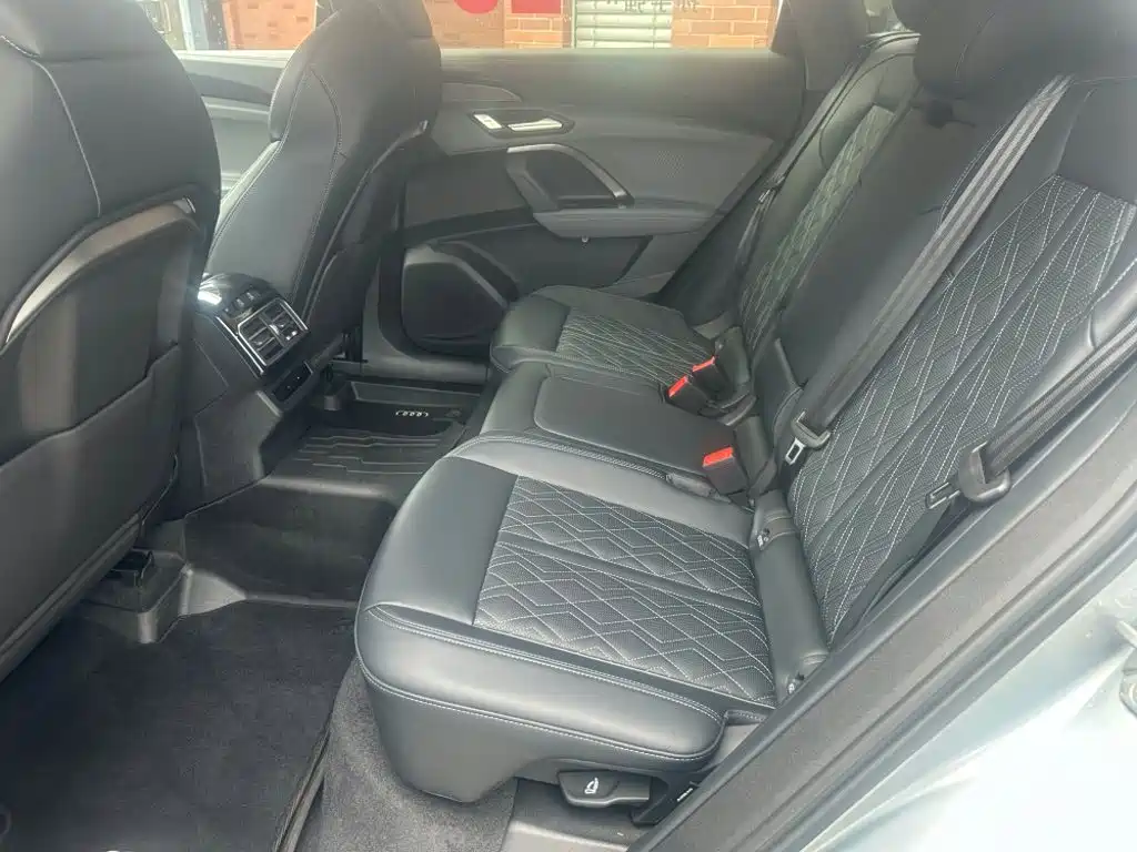 Audi Q5L 2026 2026 Luxury Sport 150kW