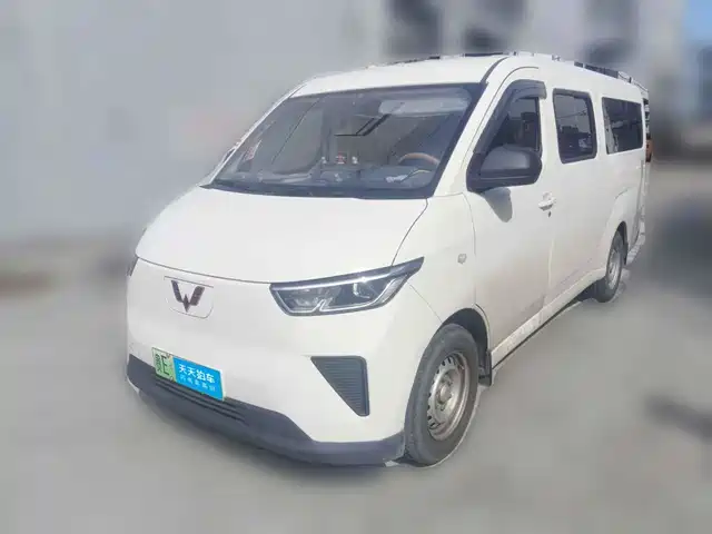 Wuling Motors Wuling Yangguang 2024 300km Comfort Passenger Version 60kW — фото 1