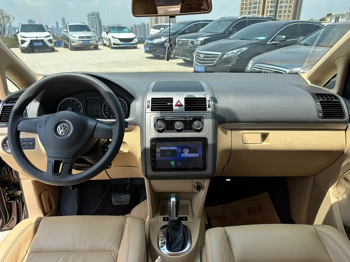 Volkswagen Touran 2013 1.4T DSG Comfort 5-seater фото 6
