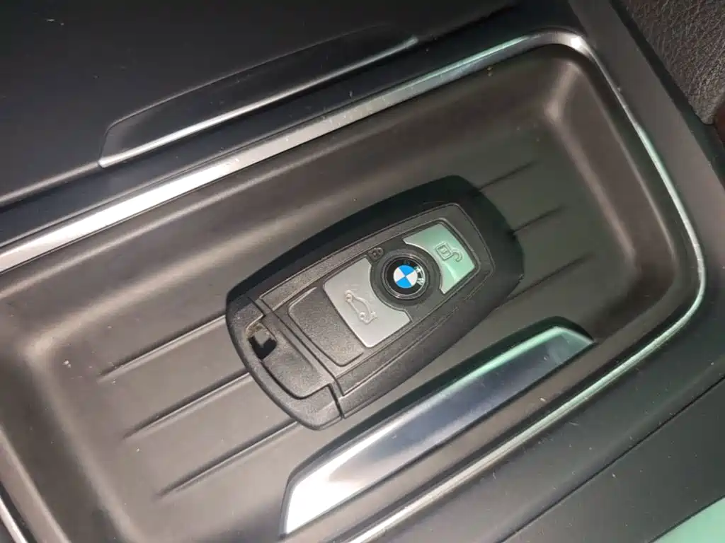 Фото 9 - BMW 3 Series