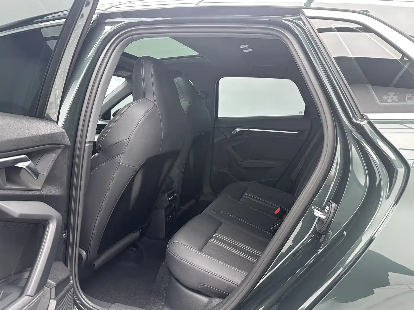 Audi A3 2023 Facelift Sportback 35 TFSI Fashion Sport фото 5