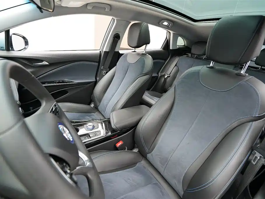 BUICK SLIGHTLY BLUE 6