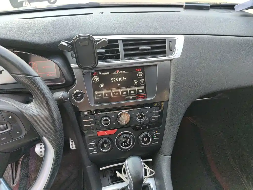 DS 6 2015 2014 1.6T Luxury Edition THP200