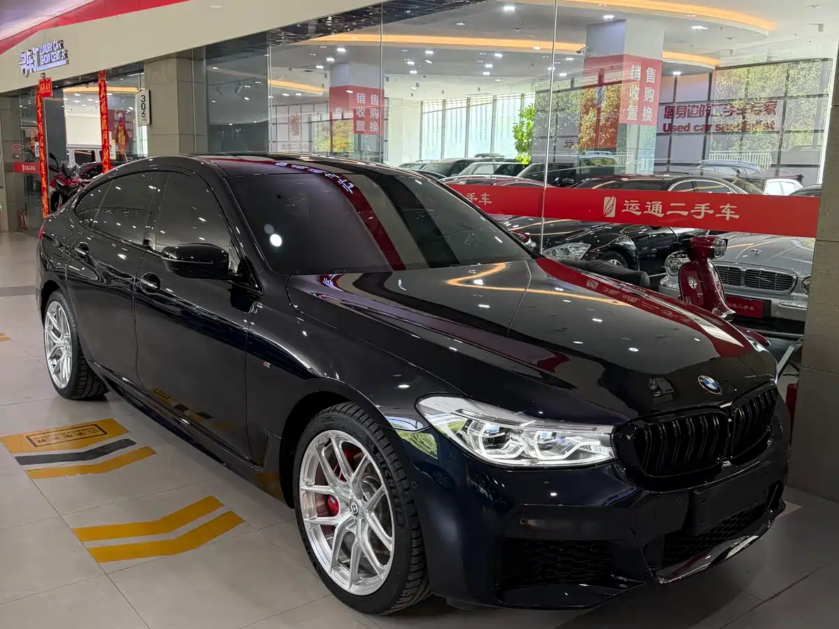 BMW 6 Series GT 2018 640i xDrive M Sport Package фото 2